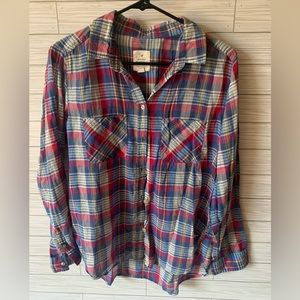American eagle boyfriend long sleeve button down shirt